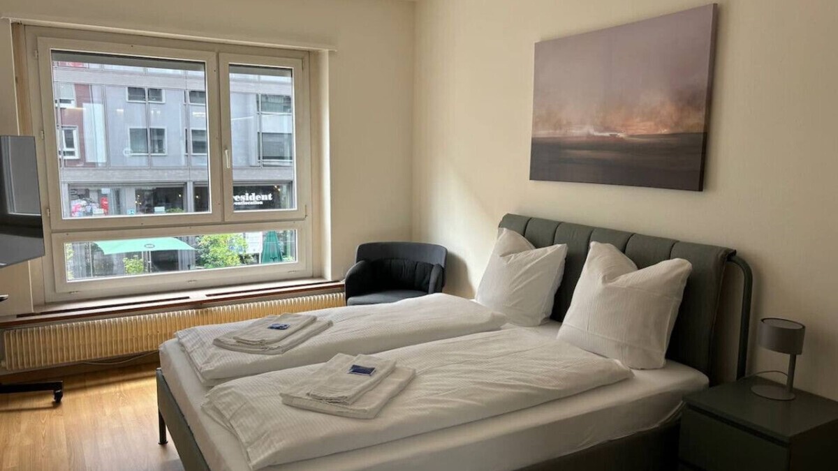 Seefeld Apartment | Modest studio in the city center (Cross 4)