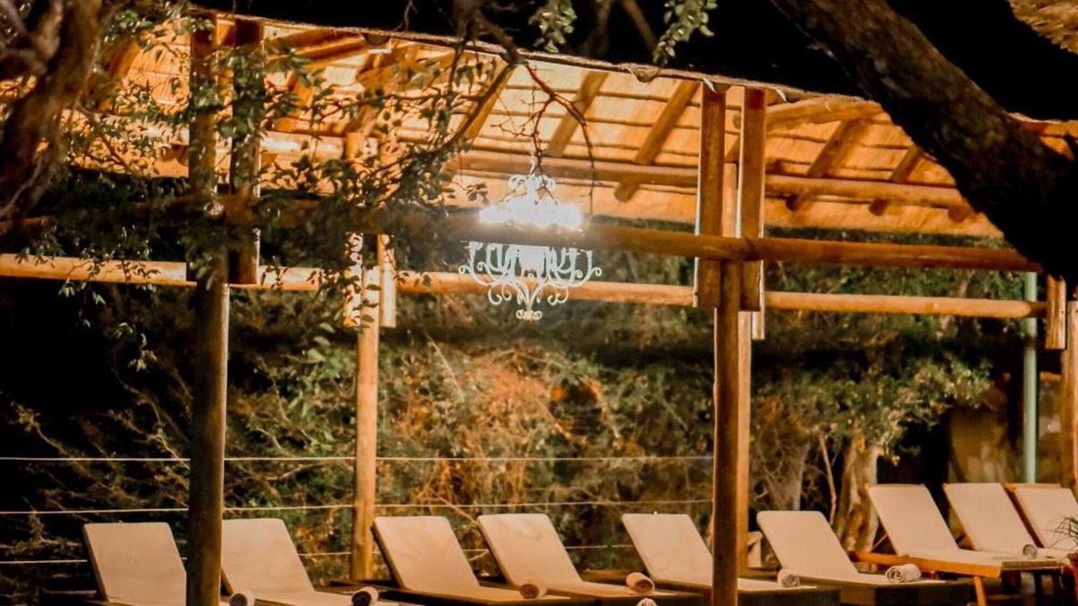 Thorny Bush Game Reserve Cabin | Moditlo River Lodge