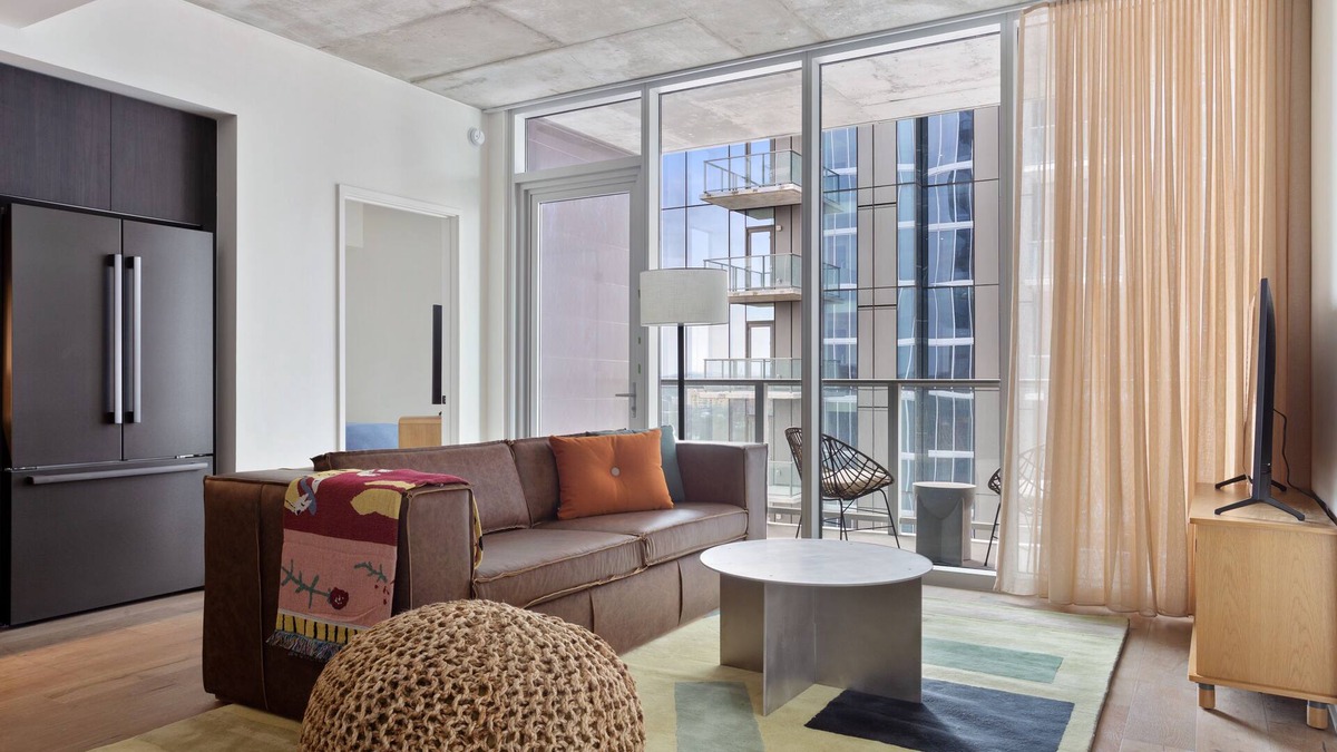 East Cesar Chavez Condo | Mohawk by AvantStay | Brand New Condo Room in Austin w/Amazing Amenities!