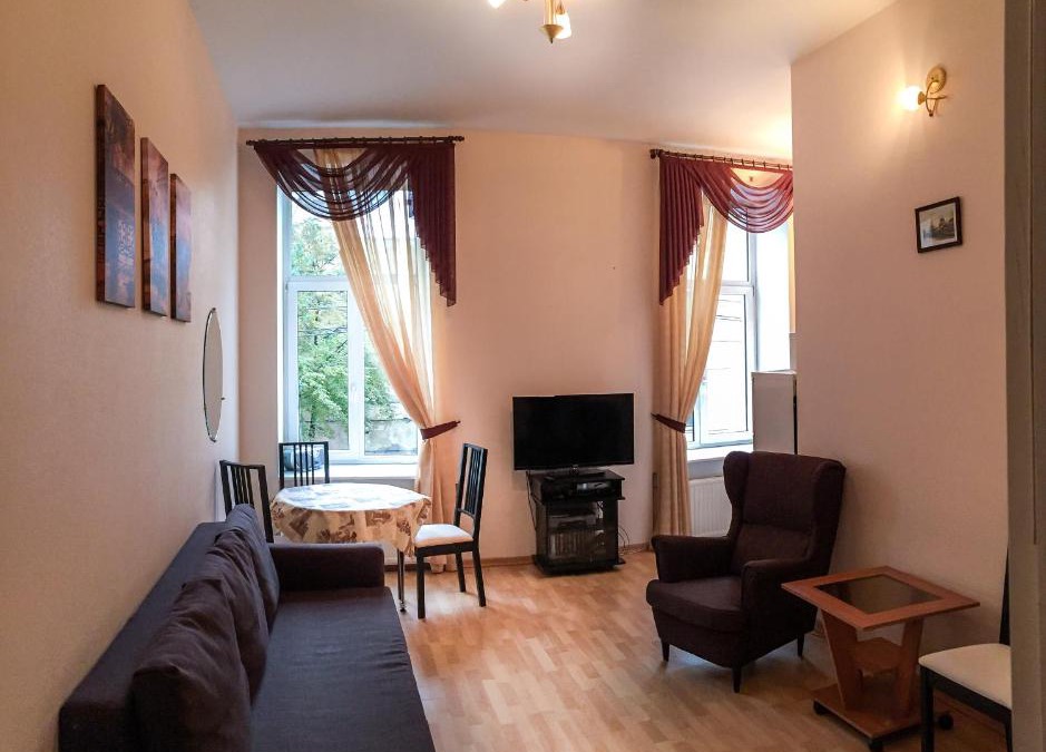 Palace District Apartment | Moika 17 Apartment