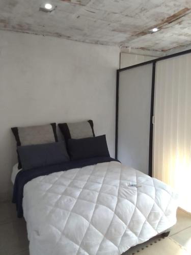 Akasia House | Mokoena Village guesthouse