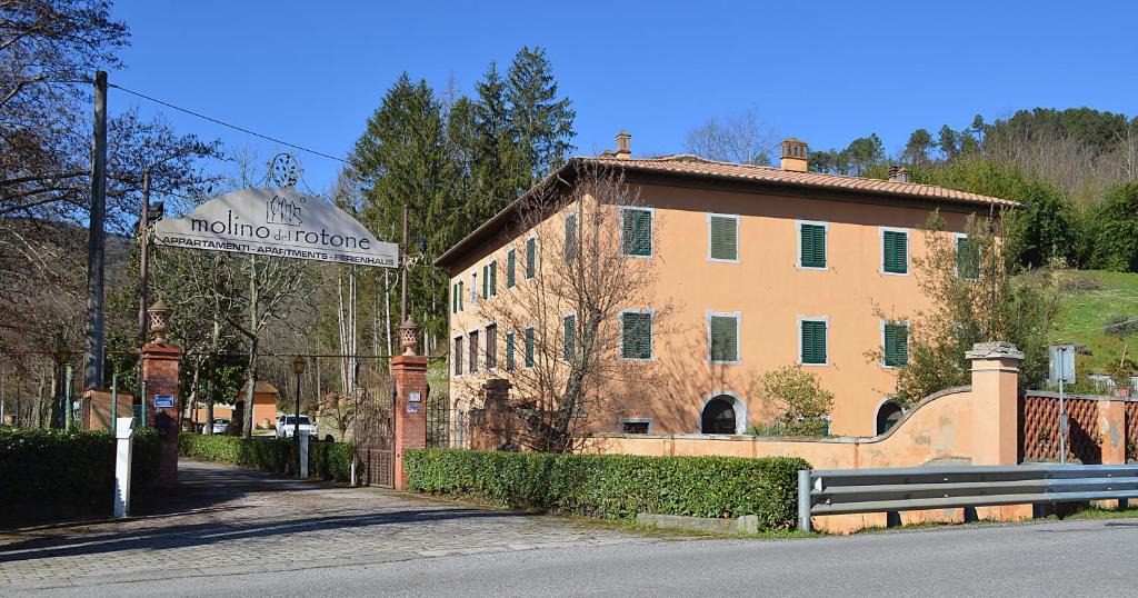 Cascine-La Croce House | Molino del Rotone