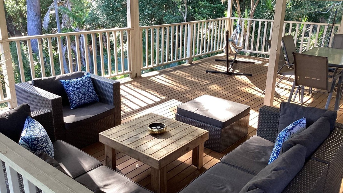Mollymook Beach House | Mollybeen, Fantastic location. 5 min flat walk to beach, shops & Mollymook Bowlo