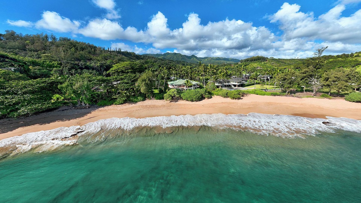 Kilauea House | Moloaa Bay Villa & Cottage, beachfront on secluded white sand beach