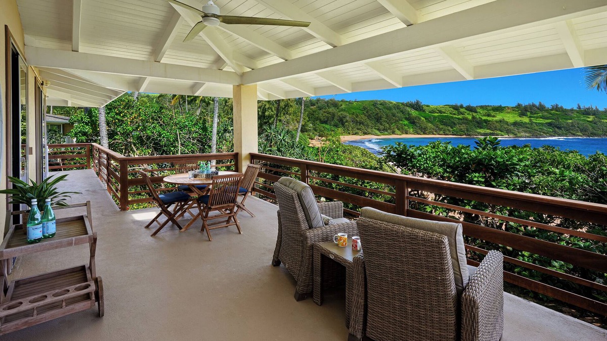 Kilauea House | Moloaa Bay Villa on secluded white sand beach