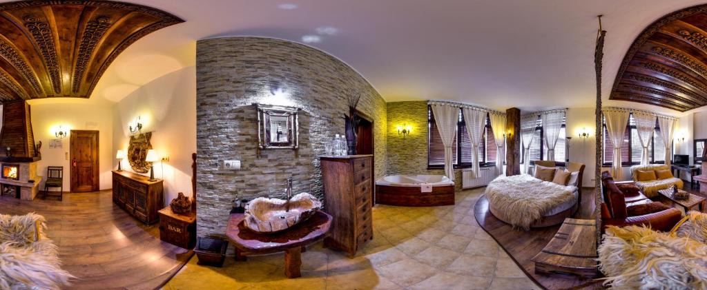 Old Town Hotel | Momini Dvori Boutique Guest House