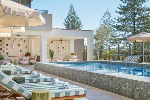 Burleigh Heads Hotel | Mondrian Gold Coast