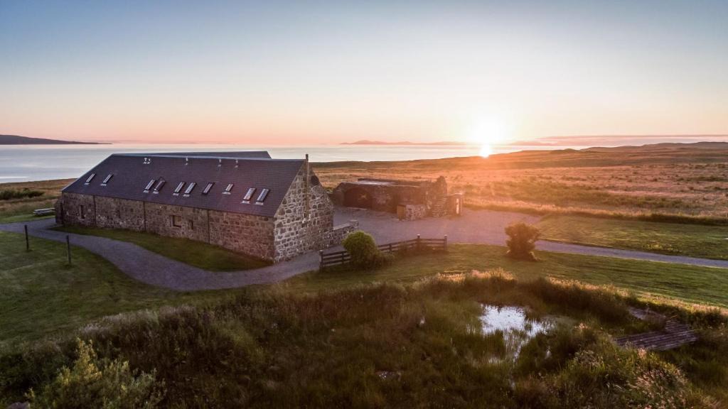 Bornesketaig House | Monkstadt No 7 - Flora's Secret