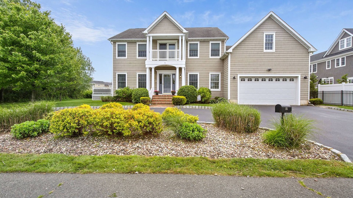 Monmouth Beach House | Monmouth Beach Summer Escape-Walk to the Beach!