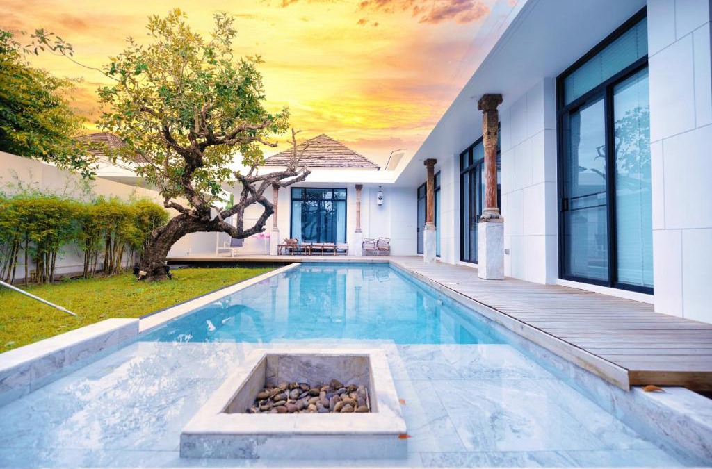 Chalong Villa | Mono 3bedroom seaside pool villa