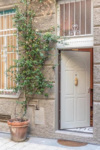 Guastalla Apartment | Monocase Milano