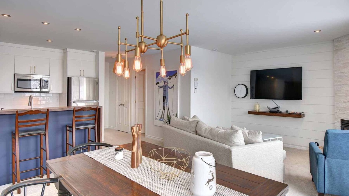 Saint-Faustin-Lac-Carre Condo | Mont-Blanc Escape: Ski In/Out, Fireplace & Nature