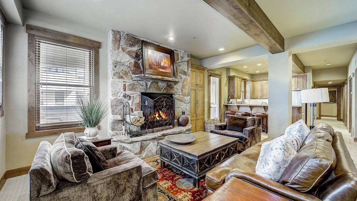 Deer Valley Condo | Mont Cervin #24 by AvantStay | Luxury Ski in Ski out home in Park City!