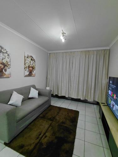 Newcastle Apartment | Mont Pelaan 86