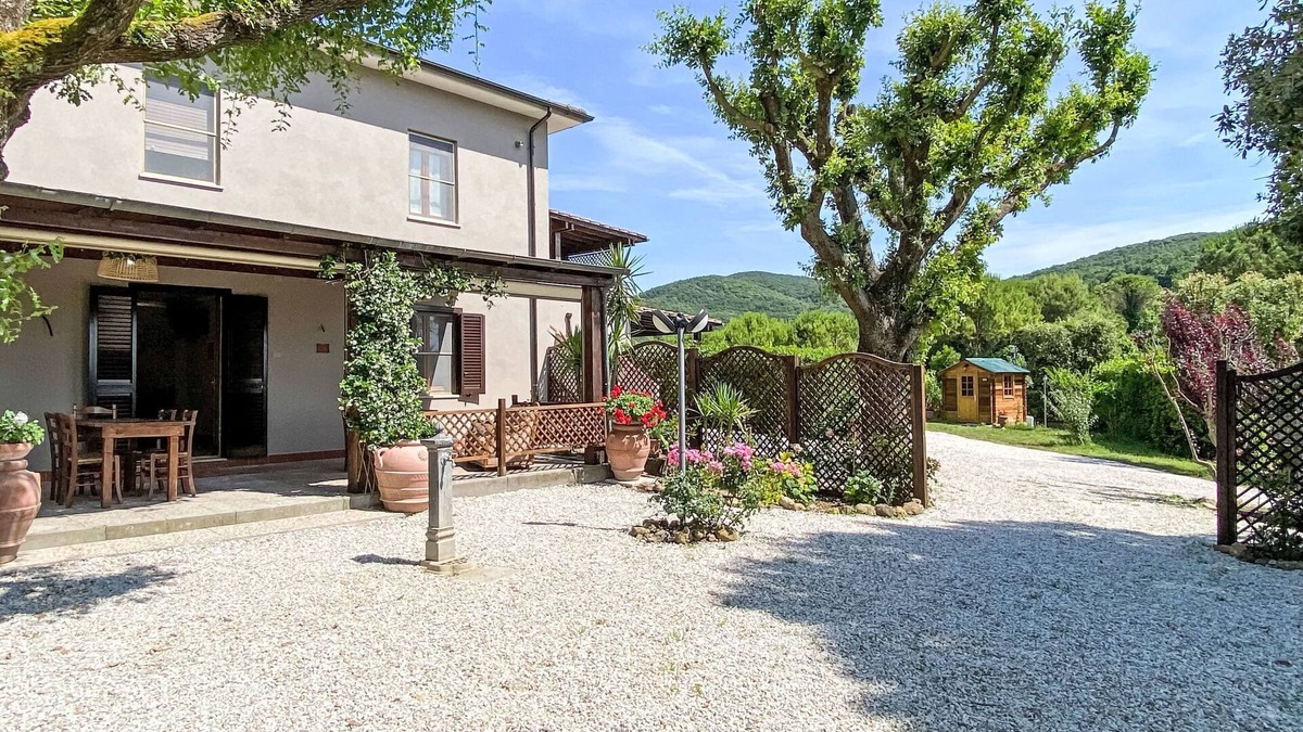 Casale Marittimo House | Montaleo by Interhome