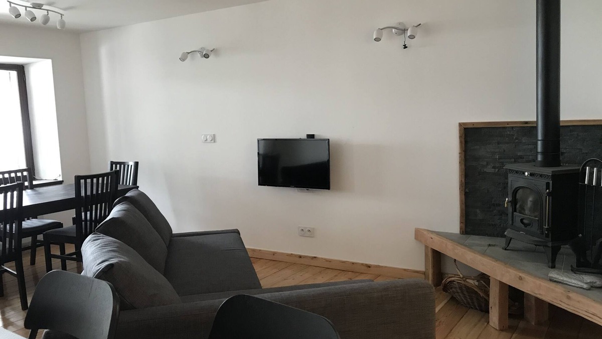 Vallouise-Pelvoux Apartment | Montbrison Appartment with 3 bedrooms and balcony in the center of Vallouise