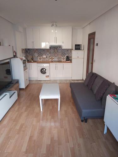Las Campas y San Claudio Apartment | MONTE NARANCO-LOS VEGA PARKING e INTERNET GRATIS