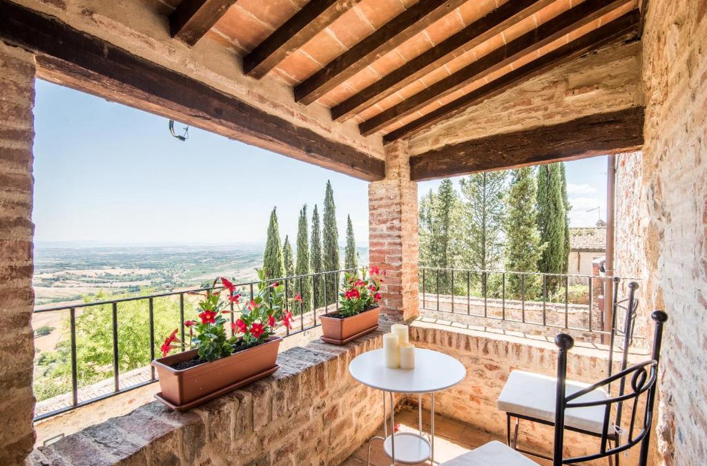 Montefollonico Apartment | Montefollonico La Terrazza
