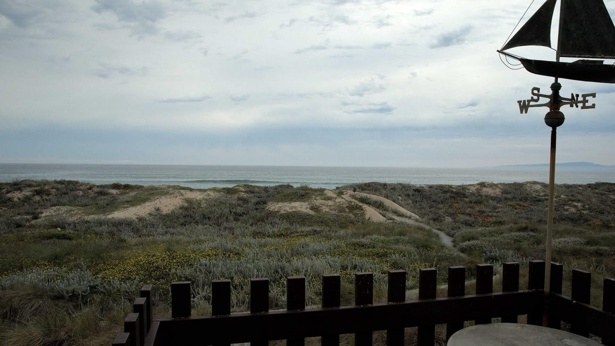 Castroville House | Monterey Dunes Beachfront no shoes needed to play in the sand.Book now without waiting!