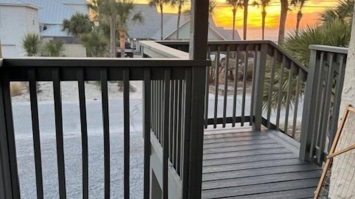 Biltmore Beach Hotel | Monterey Motel - Beach Cottage 6 at Beach Access 8. Large Pool. Newly Remodeled.