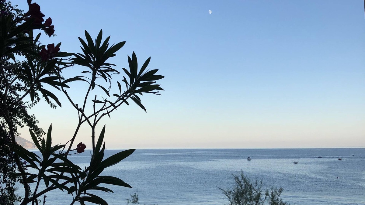 Cinque Terre Apartment | Monterosso Sea View Apartment