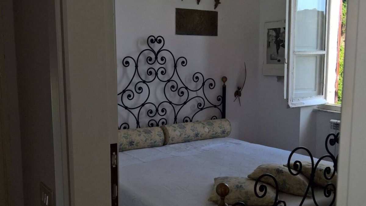 Borgo Antico Apartment | MONTEROSSO OT Servano 13 Standard Villa (CIN IT011019C2LI6PJTWI)