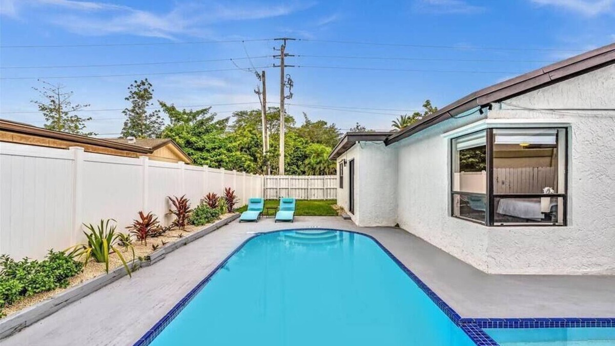 Deerfield Beach House | Monthly Rental in Deerfield Beach W/Pool, Sleeps 8