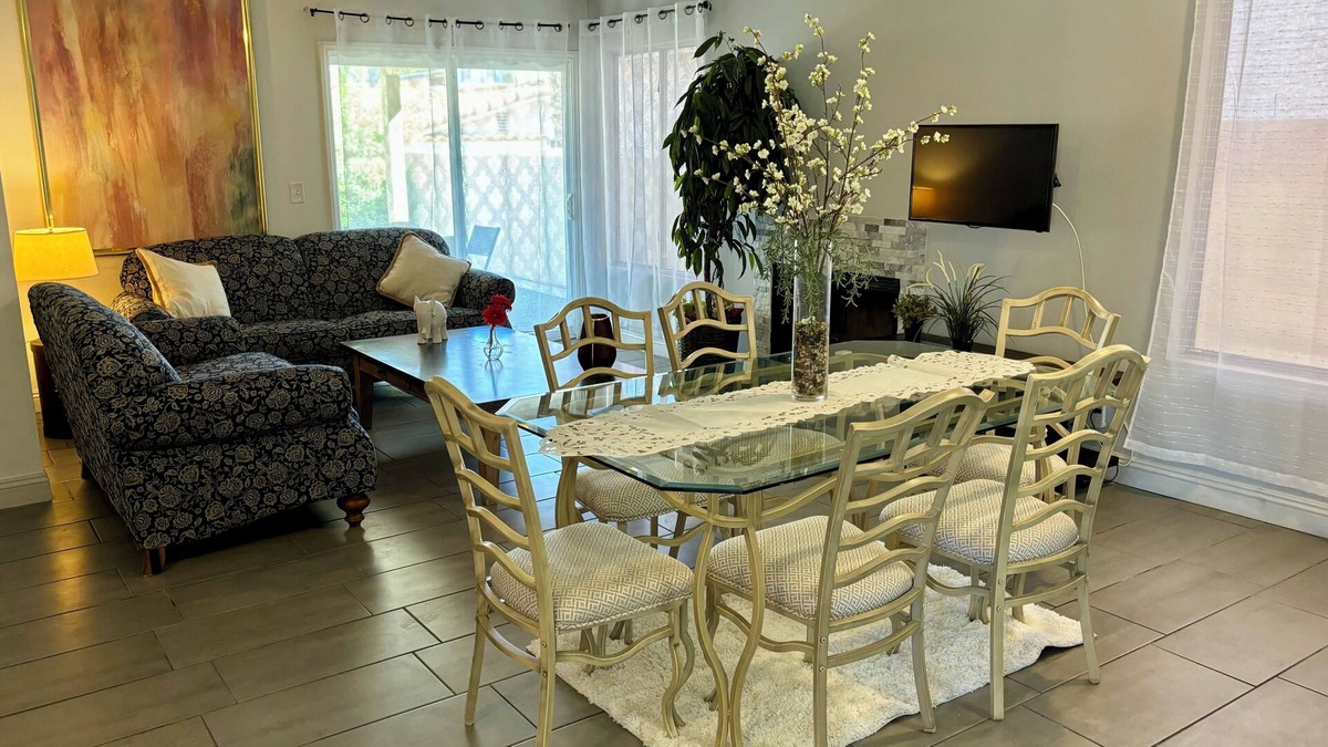 Green Valley House | Monthly Stay 25% Off | Spacious Home w/Pool, Garage & Park Nearby