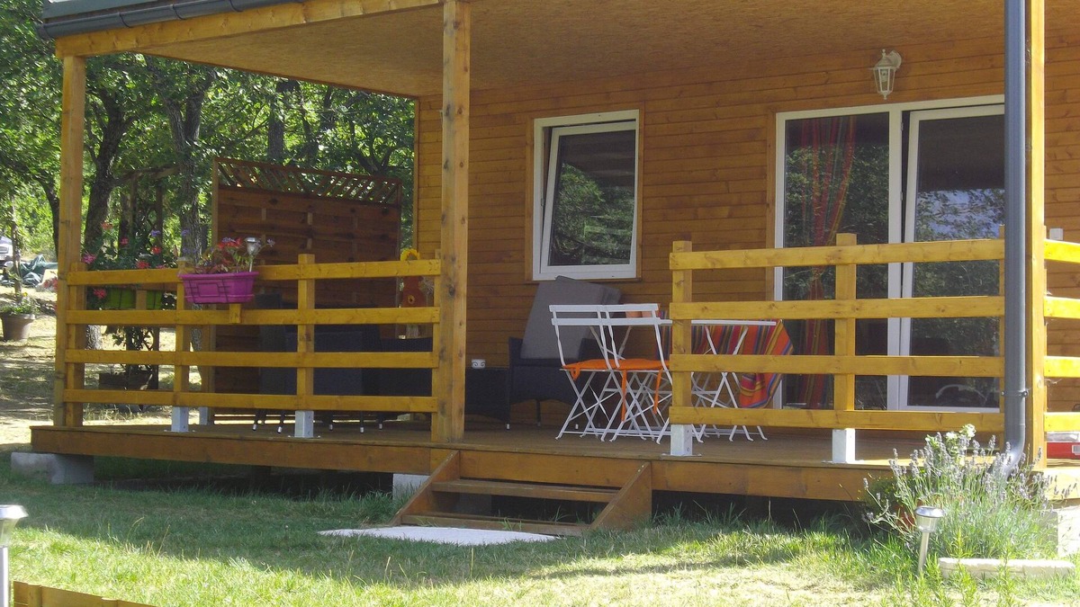 Montolieu Ski Chalet | Montolieu rental 2 pers. + possible young child with swimming pool