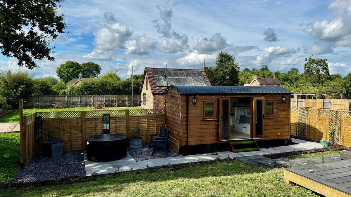 Blaisdon Cottage | Mooffitch Riverview Hut