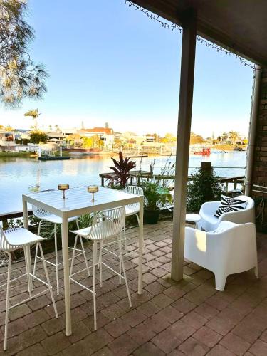 Mooloolaba Villa | Mooloolaba Coastal Canal Villa