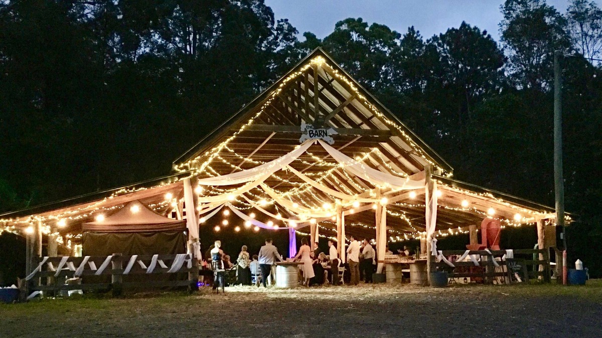 Hunchy House | Mooloolah Valley Holidays ... an adventure in nature ... kids, families, groups