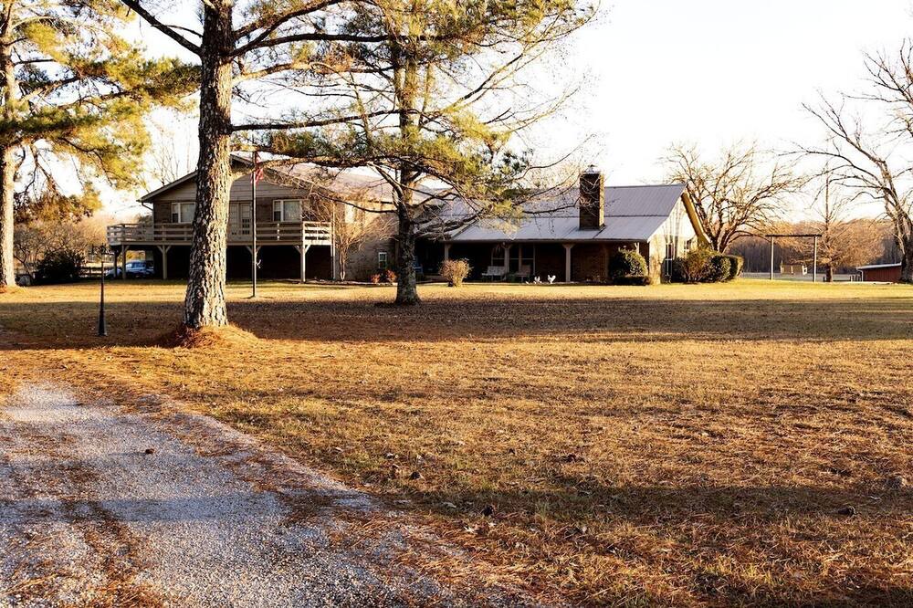 Belden House | Moon Lake
