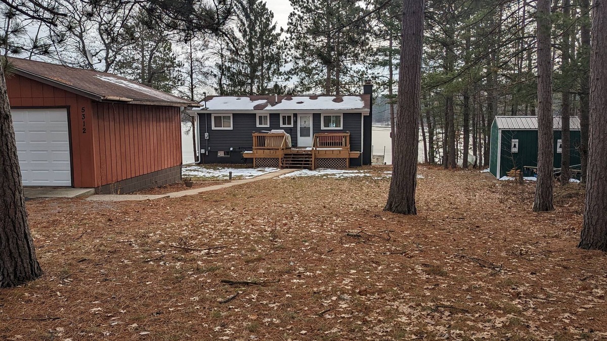 Lewiston House | Moon Lake Waterfront Getaway