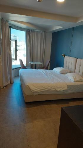 Kerem HaTeimanim Hotel | Moon TLV - 4th floor