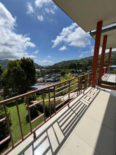 Moni Hotel | Moon view Bungalow's