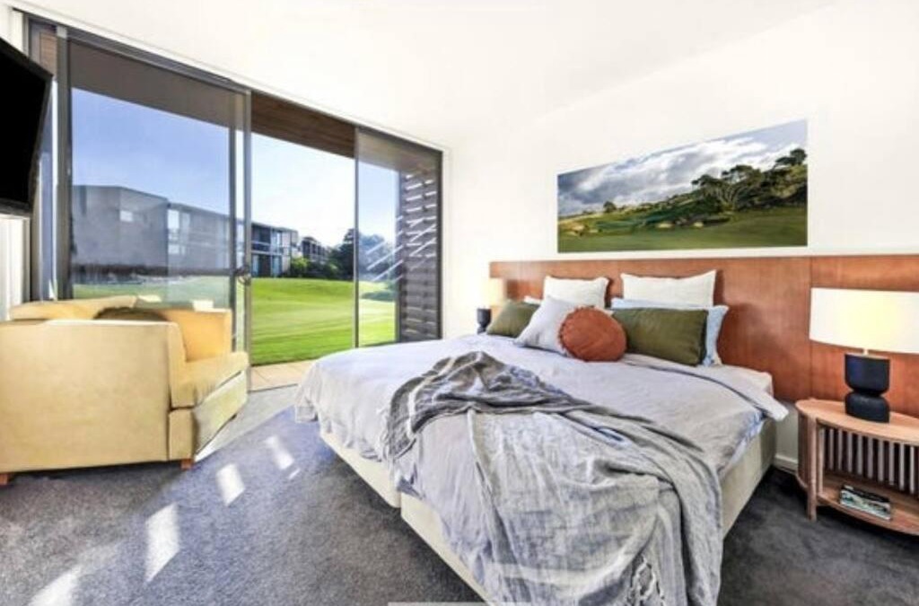 Fingal Apartment | Moonah Links Apartment 45 Lovely 1 bedroom holiday home with heated pool