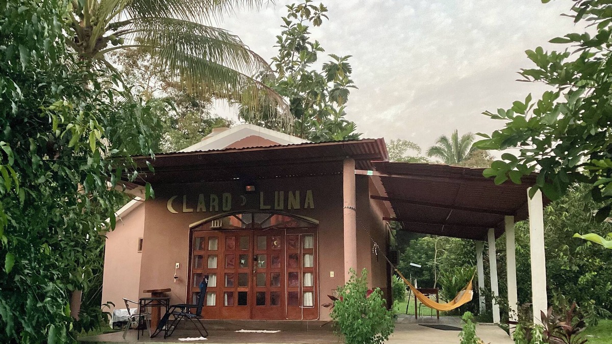 Tuxtla Chico Cabin | Moonshine, rustic pool, Starlink, AA, kitchenette, hammock, KING size, vegetable garden