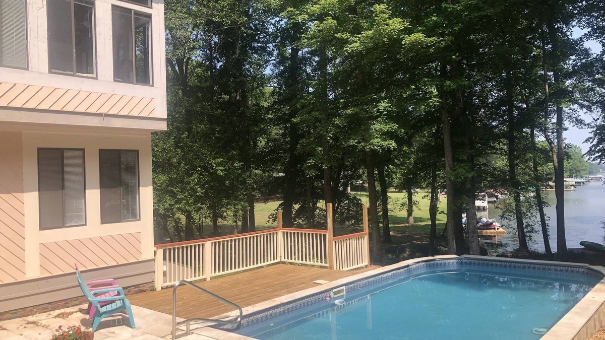 Lake Oconee House | MoonStar Lodge 2BD/2BA - Lake Oconee - Pool & Dock!