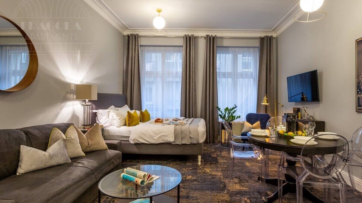 Stare Miasto Apartment | Moonstone 2-bed apartment