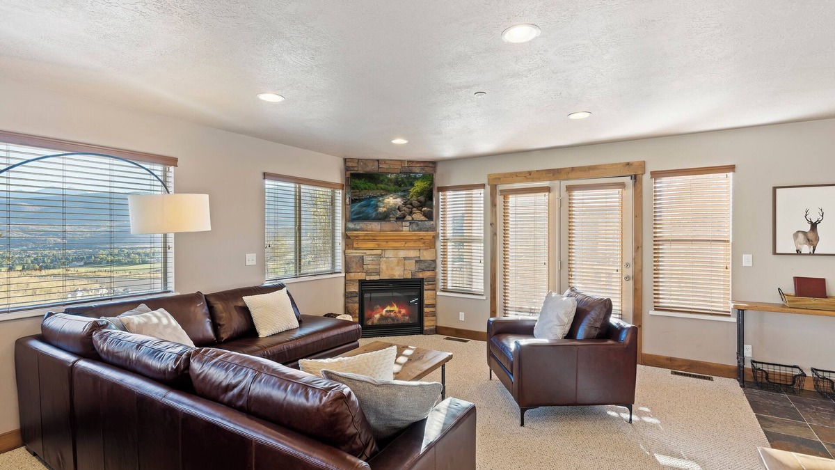 Eden Condo | Moose Hollow Corner Unit Near Powder Mountain Nordic Valley and Snowbasin