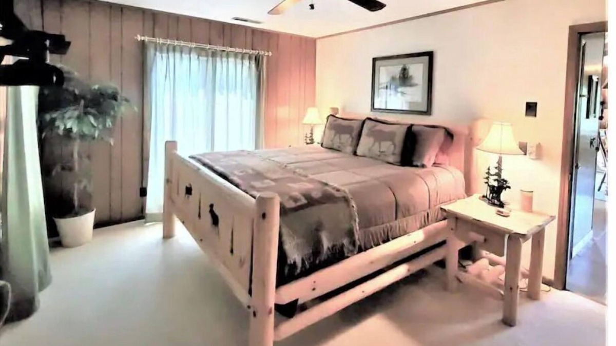 Clarks Chapel House | Moose Manor