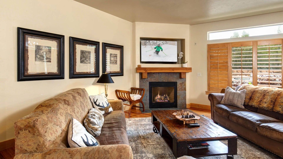 Bear Hollow Village House | Moose Mgmt at Bear Hollow 5531: King bed-Balcony w/Grill-Pvt Hot Tub-Pool