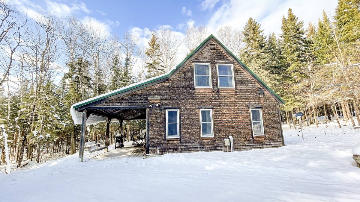 Rockwood Cabin | Moose River Escape-NEW for 2023 Whole house generator and FAST Starlink internet