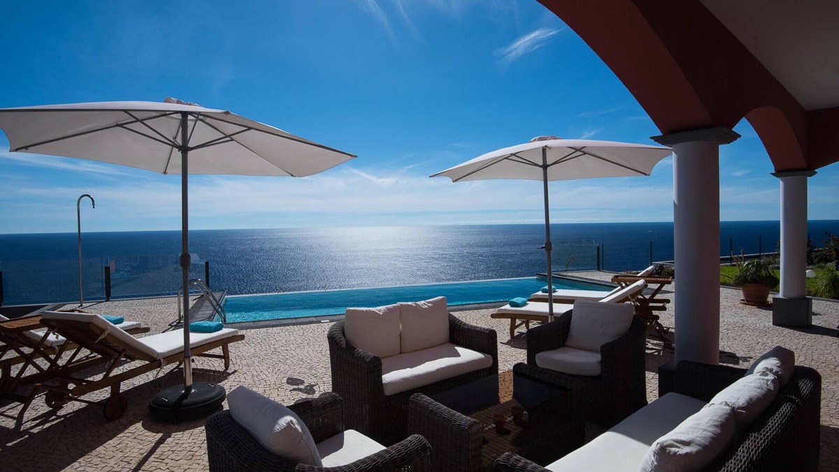 Arco da Calheta Villa | Moradia de Luxo com 3 Quartos, piscina e vista mar
