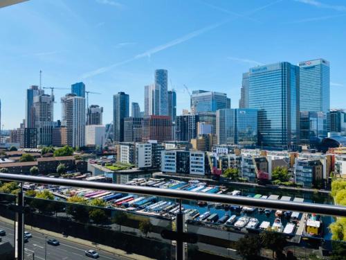 Canary Wharf Apartment | Morden 2bed2bath London Zone2 City/River View Home