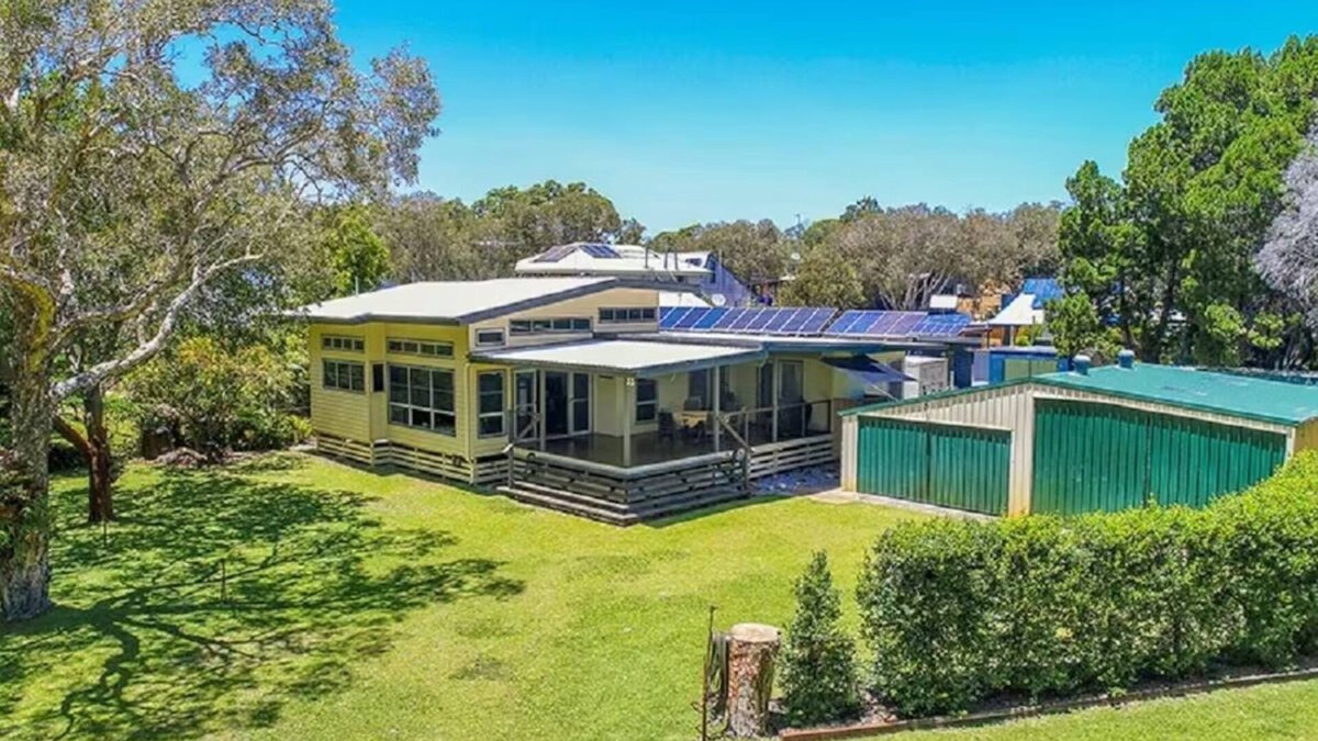 Brisbane Waterfront House | Moreton Escape - Kooringal, Moreton Island