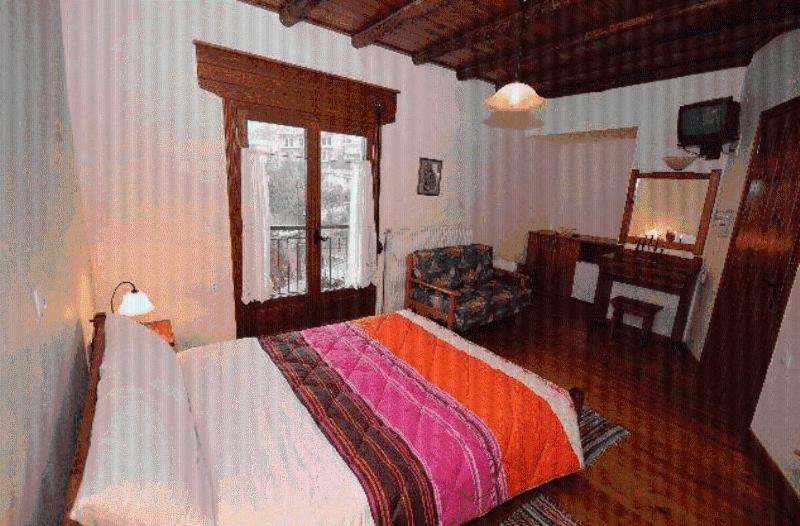 Karpenisi House | Morfeas