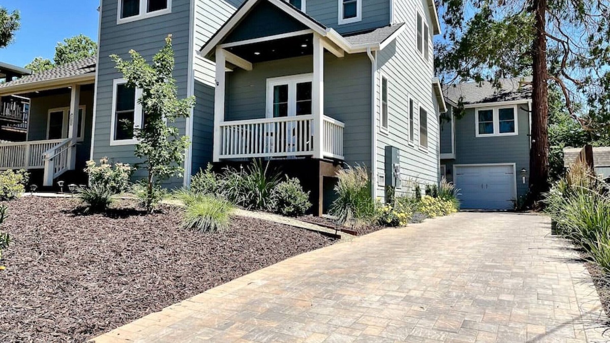Folsom Apartment | Mormon Both Homes · Old Folsom: Two New Homes One Property