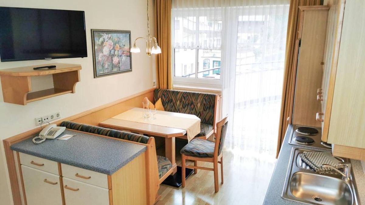 Kleinarl Apartment | Morning sun | 3 room kitchenette| south-facing balcony| 50m - Vital- und Familienhotel Angerwirt